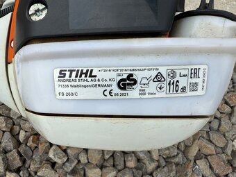 Stihl FS260c - 4