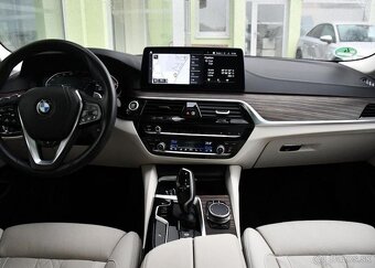 BMW Řada 5 540i xD LUXURY HUD LASER TAŽNÉ 245 kw - 4