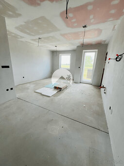 Reality KOMPLEX s.r.o., Vám ponúka na predaj komfortný 3-izb - 4