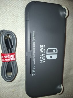 Nintendo switch LITE - 4