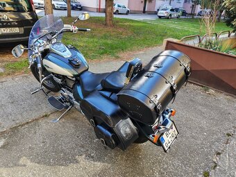 Suzuki Intruder C800 - 4