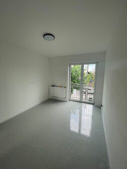 Priestory pre služby vo Veľkych Levároch. - 4