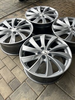 Disky RIAL 5x114 R18 SILVER - 4