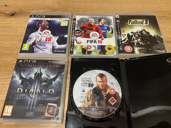 Sony PlayStation 3 Slim PS3 CECH-3004B 320GB + hry - 4