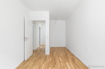 Prodej moderního bytu 2+kk v Praze 4 pro váš komfort - 4