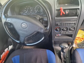 Opel Astra Šport 1.6 16V - 4
