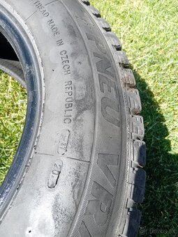 Predám celoročné pneumatiky 235x65 R17 - 4