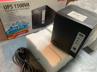Záložný zdroj UPS 1500VA - 4