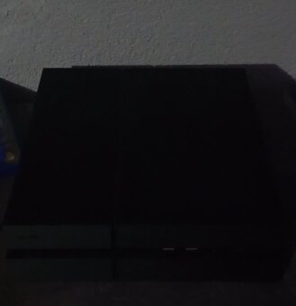 Playstation 4 - 4