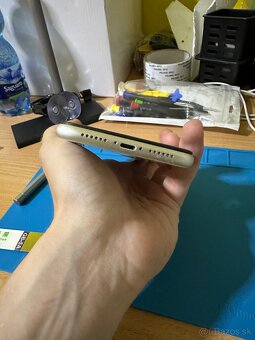 iPhone 11 64gb biela - na diely - 4