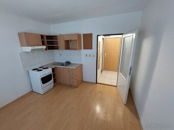 Predaj 1 izbového bytu - 4