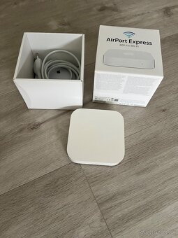 Apple Time Capsule (A1470) + Airport Express (A1392) - 4