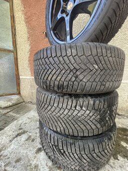 Porsche + Yokohama R20 275 45 - 4