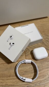 AirPods Gen 3 - 4