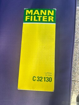 Vzduchový filter na Audi - 4