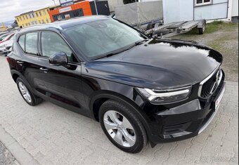 Volvo XC40 B4 Momentum Pro AWD A/T - 4