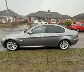 Rozpredám E90 320d 330d 325d - 4