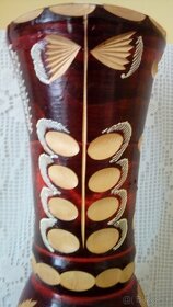 ručne vyrezávaná drevená váza - 4