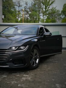 Volkswagen Arteon 2.0TDi R-Line DSG/VIRTUAL/MATRIX - 4