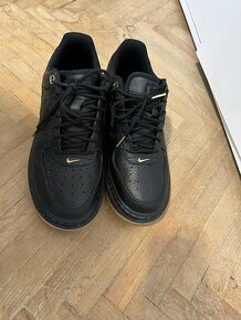 Nike Air Force 1 Luxe - 4