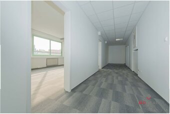 Prenájom administratívnych priestorov 200m2 na Nám. SNP - 4