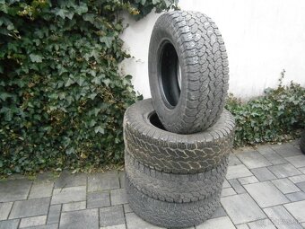 Predám 4x letné-teren pneu General M+S A/T 285/70 R17 110/10 - 4