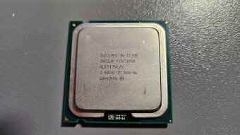 Procesor INTEL Pentium-P4-i3-i5 - 4