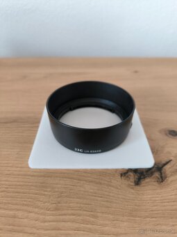Canon RF 50mm F1.8 STM s príslušenstvom - 4