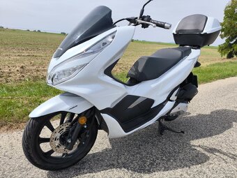 Predam Honda PCX 125 rv 2020 naj len 1500 km - 4