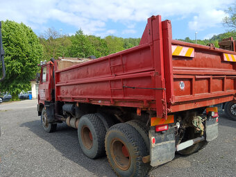 Tatra 815 6x6 sklápěč - 4