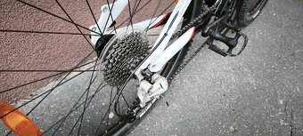 Predám horský bicykel Giant Terrago 3,kolesá 26 - 4