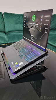 Lenovo Legion Pro 7 16|R9|RTX 4080|32GB|1TB SSD - 4