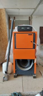 ARCA LPA90R - kotol na drevo a pelety - 4