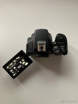 Canon EOS 250D telo - 4