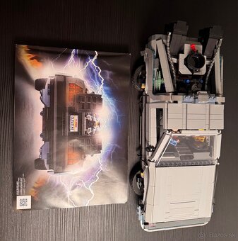 LEGO Icons 10300 DeLorean Time Machine - 4