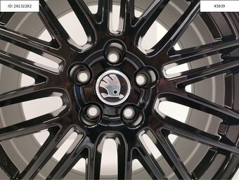 Škoda Superb, Vw Golf alu disky 8J R18 5x112 ET42 1214 - 4