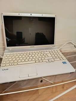 Sony Vaio - 4