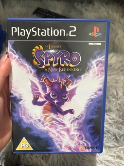 Hry na ps4 a ps2 - 4