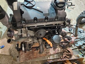 MOTOR 1.9 85KW KOD MOTORA.AUY  ALHAMBRA,GALAXY,SHARAN - 4