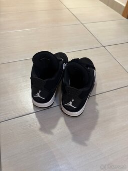 Jordan 4 white thunder - 4