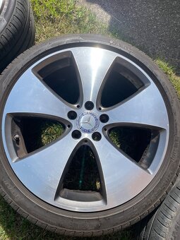 Predam letnu sadu original Mercedes 245/40/r19 - 4