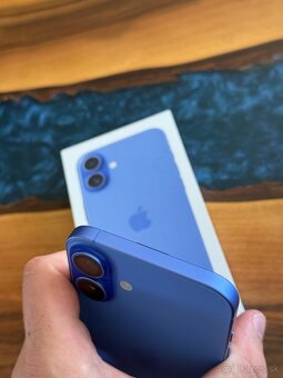 iPhone 16 Plus 128gb Blue 100% bateria - 4