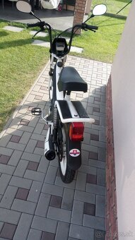 Manet Korado - 4