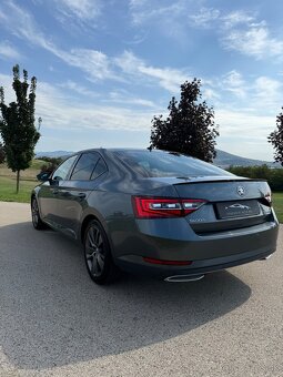 Škoda Superb SportLine 2.0TDI DSG ACC - 4