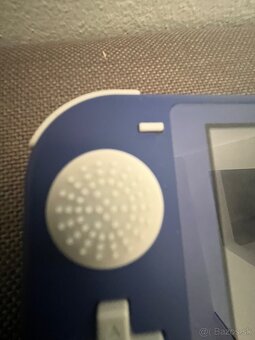 Nintendo Switch Lite - 4