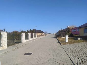 Na predaj stavebný pozemok Zlatý Čerenec v obci Prašník. - 4