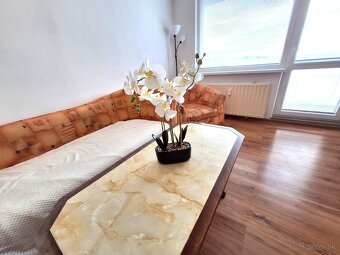 FURČA- Priestr. 3 izb. "PRAŽSKÝ" byt, spolu 77 m2, 6m lodž - 4