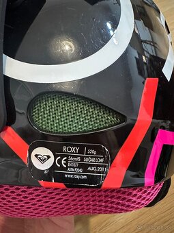 Predám snowboard s viazaním, topánky aj prilbu. - 4