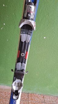 Lyže Blizzard XT Vertikálne 160 cm + Lyžiarky Rossingol - 4