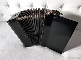 Predam akordeon Delicia Junior 72 bas. - 4